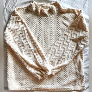 Maurices Chevron Fleece Pullover in Heathered Peach & Cream